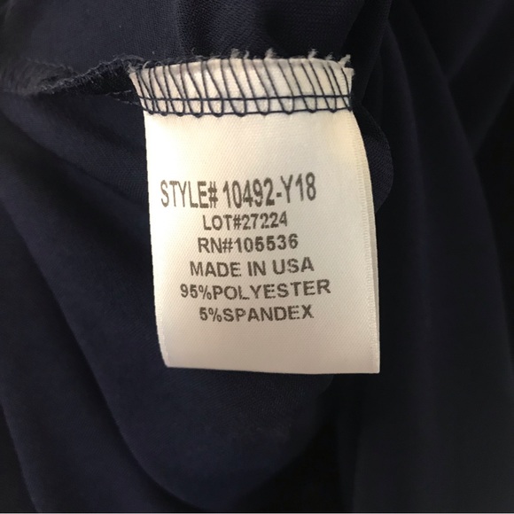 Slinky L” shark bite Navy blue blouse loose fitting comfortable and stylish NWOT - Picture 4 of 5